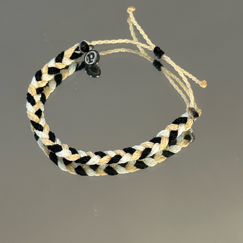 Pura Vida. Black and Cream Braided Adjustable Bracelet